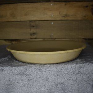 Discontinued Pampered Chef 10-inch Heritage Collection Stoneware Pie Plate